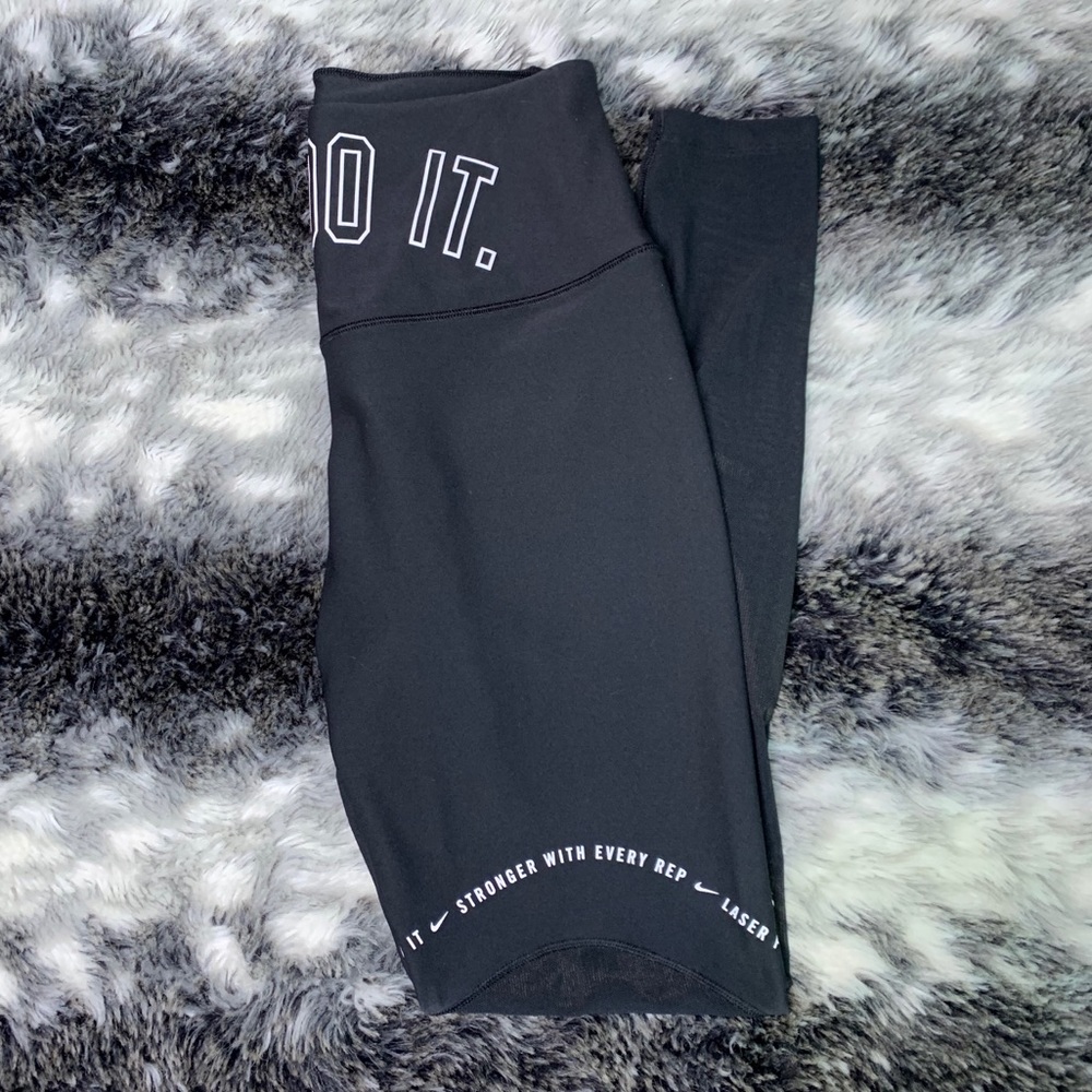 Nike leggings